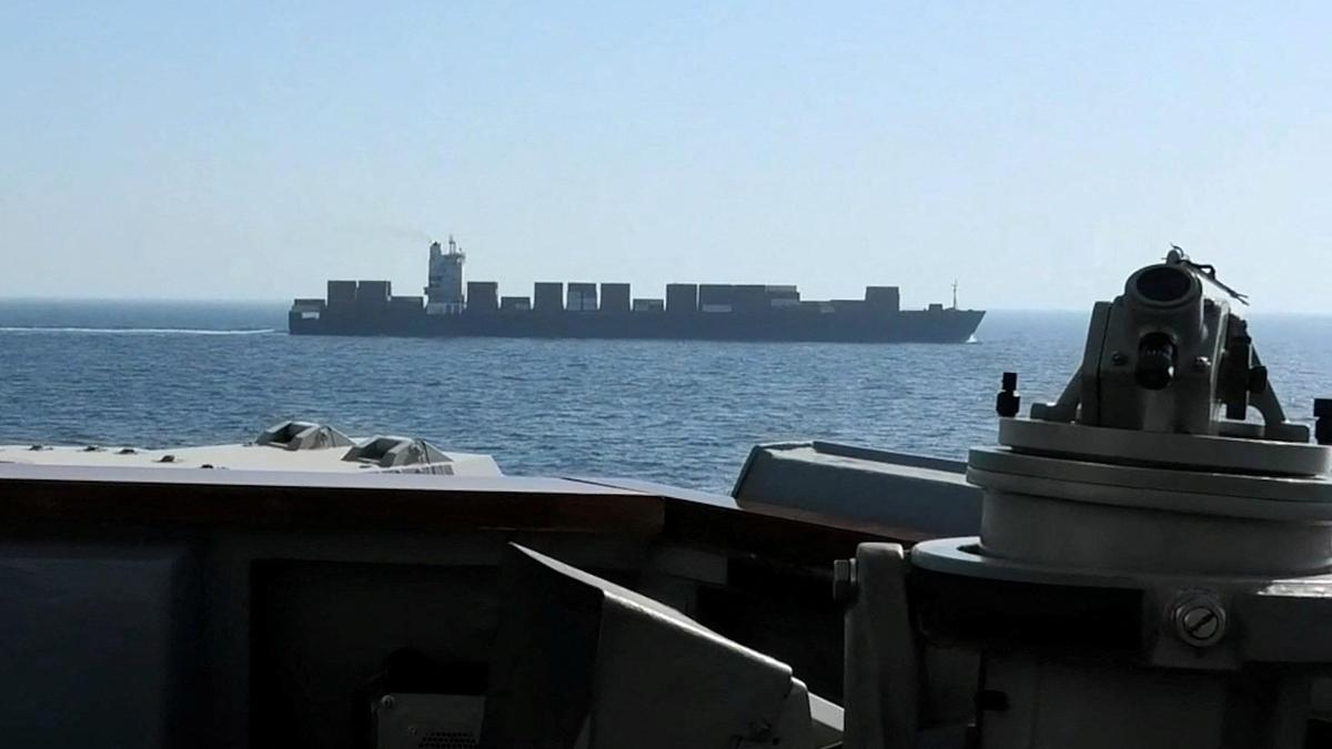 2026 04 19T235055Z 816513121 RC2GSKA8INN4 RTRMADP 3 IRAN CRISIS TRUMP SHIP