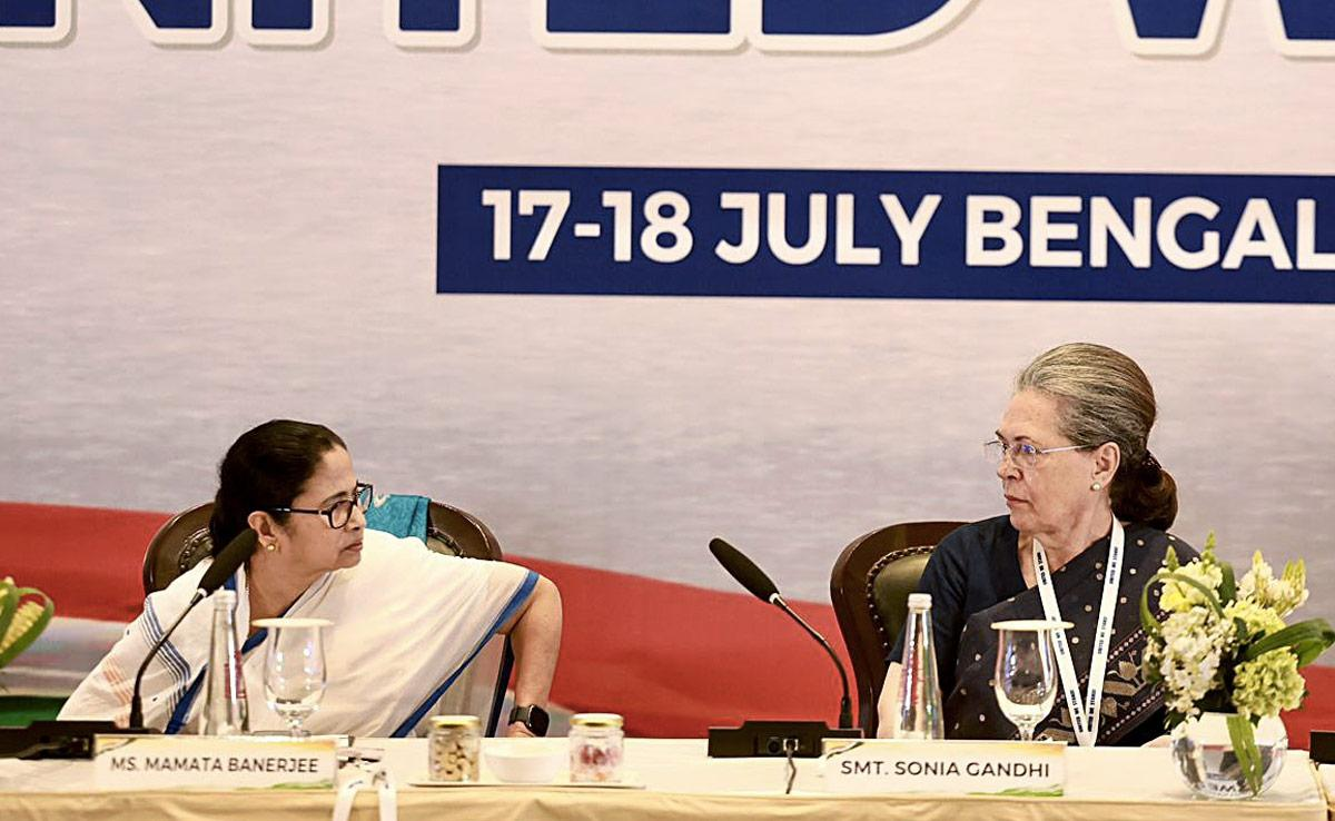 Sonia Gandhi, Mamata Banerjee